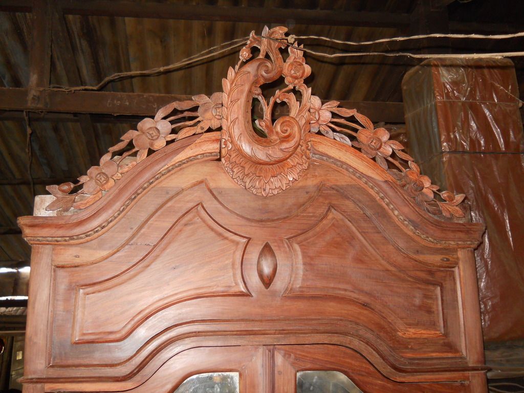 Tủ áo xưa ngoài 100 năm - gỗ trắc - 1