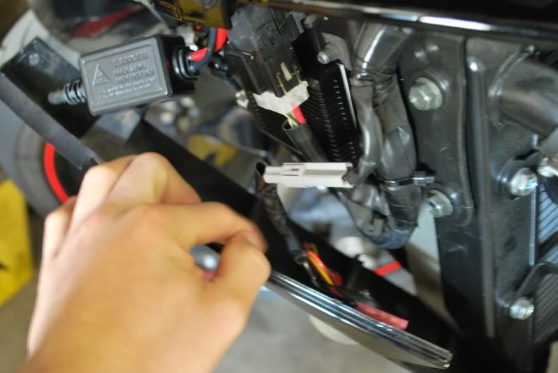 Headlight fuse keeps getting blown? Yamaha R6 Forum YZFR6 Forums