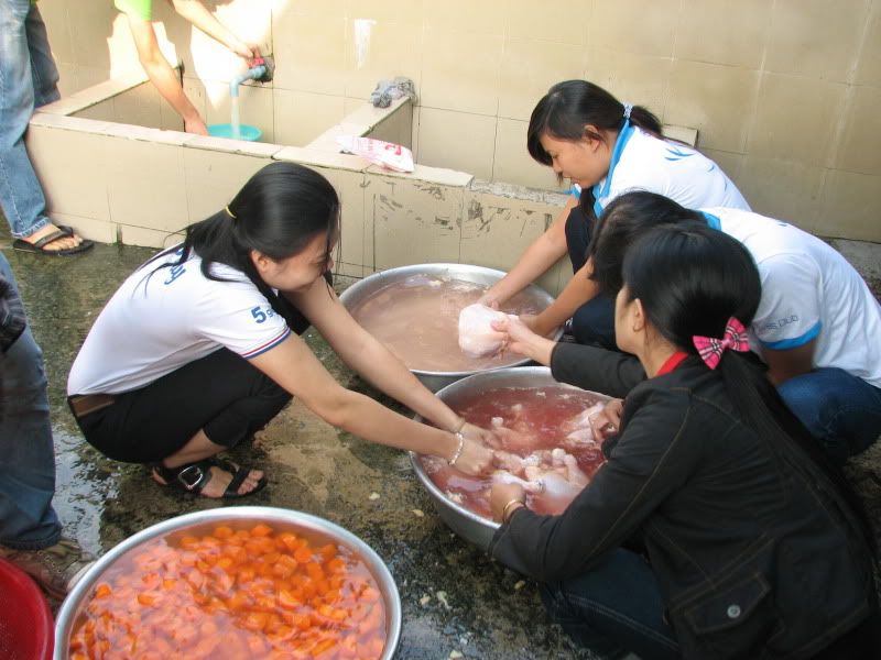 Doves Club - Bữa Ăn Đầu Năm , Thắm Tình Nhân Ái 2011