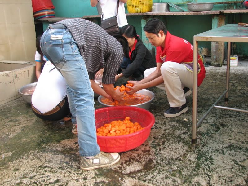 Doves Club - Bữa Ăn Đầu Năm , Thắm Tình Nhân Ái 2011 - 4