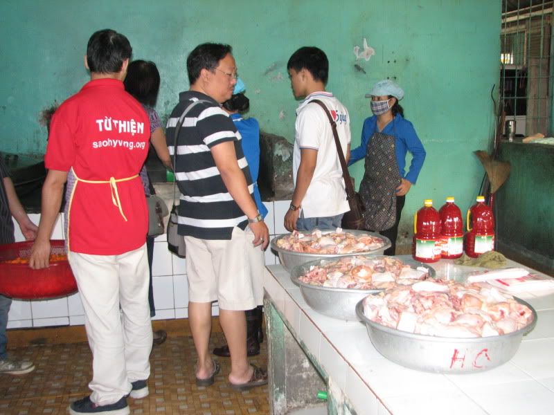 Doves Club - Bữa Ăn Đầu Năm , Thắm Tình Nhân Ái 2011 - 3