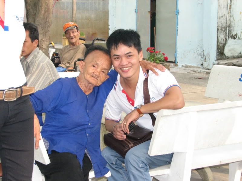 Doves Club - Bữa Ăn Đầu Năm , Thắm Tình Nhân Ái 2011 - 6