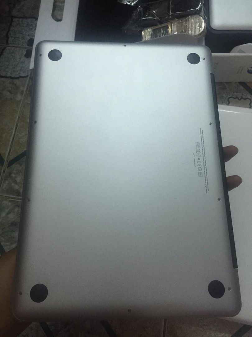 macbook pro i5 - i7 và macbook white - 2