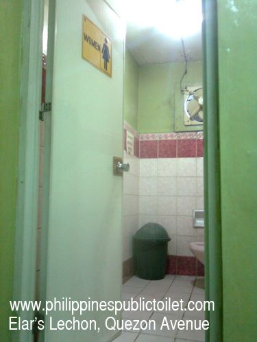 photo philippines-public-toilet-elars-lechon-02.jpg